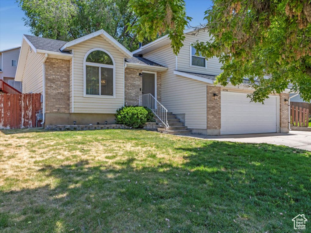 4736 S 2675 W, Roy, UT 84067