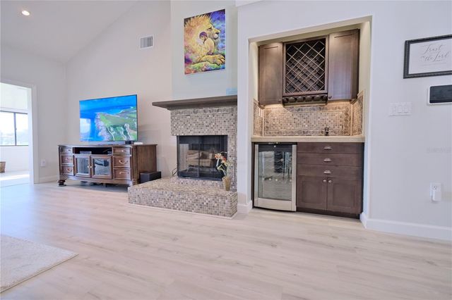 3605 AVENIDA MADERA A, Bradenton, FL 34210