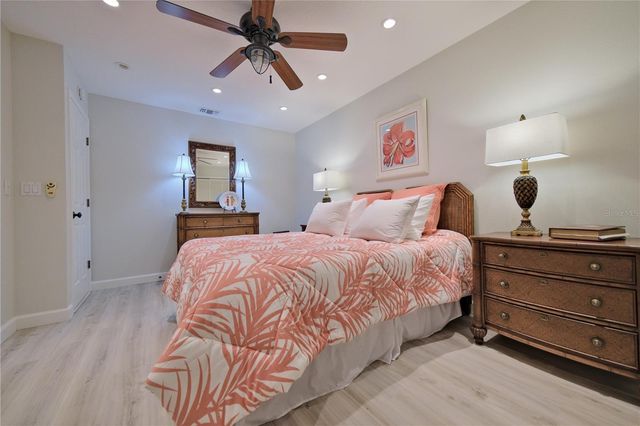 3605 AVENIDA MADERA A, Bradenton, FL 34210