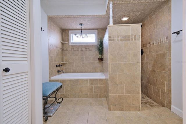 3605 AVENIDA MADERA A, Bradenton, FL 34210