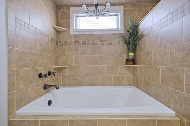 3605 AVENIDA MADERA A, Bradenton, FL 34210