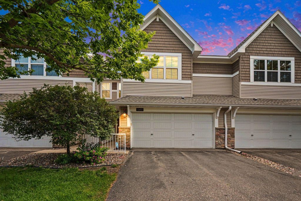 15493 June Grass Lane, Eden Prairie, MN 55347