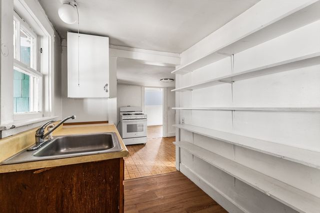 170 Wareham Rd, Marion, MA 02738