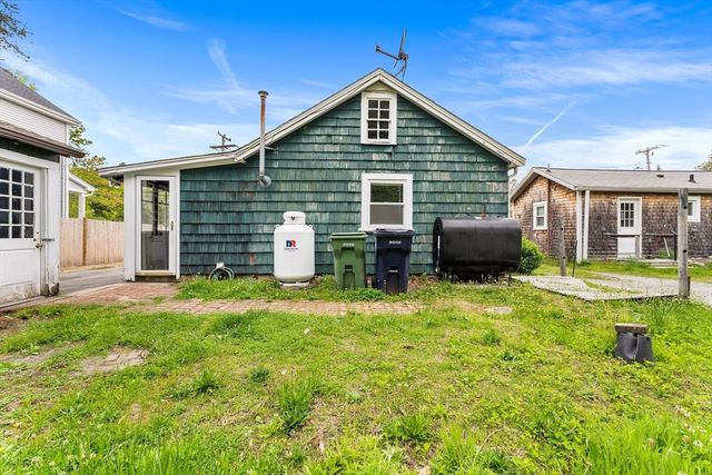 170 Wareham Rd, Marion, MA 02738