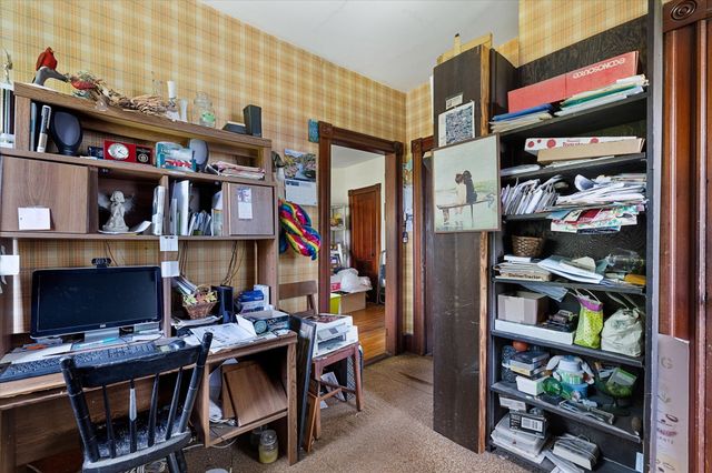 99 Lovett Rd, Oxford, MA 01540
