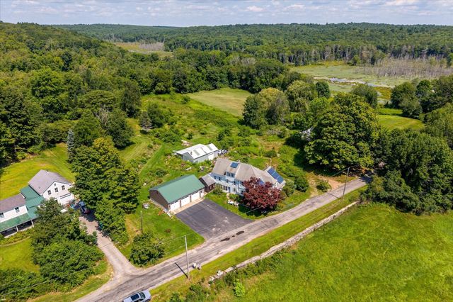 99 Lovett Rd, Oxford, MA 01540