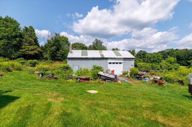 99 Lovett Rd, Oxford, MA 01540