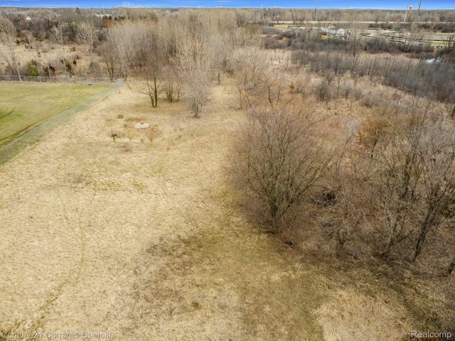 1139 S Dettman Road, Leoni Township, MI 49203