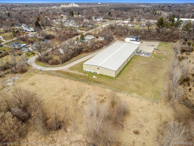1139 S Dettman Road, Leoni Township, MI 49203