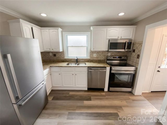 2122 Kilborne Drive, Charlotte, NC 28205