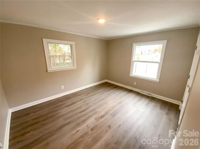 2122 Kilborne Drive, Charlotte, NC 28205