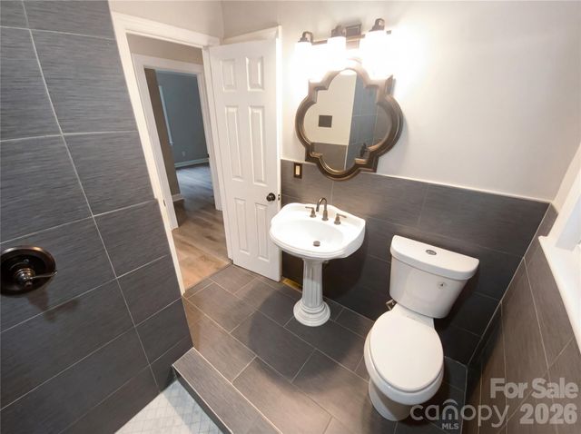 2122 Kilborne Drive, Charlotte, NC 28205