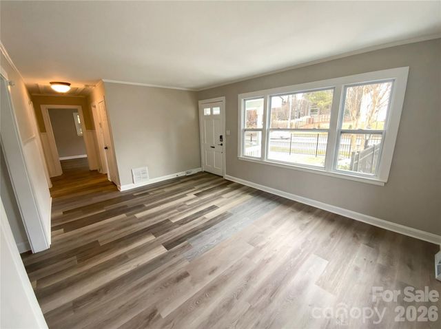 2122 Kilborne Drive, Charlotte, NC 28205