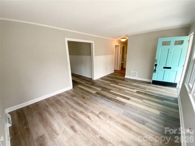 2122 Kilborne Drive, Charlotte, NC 28205