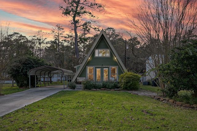 1500 W Pine Lake Circle, Conroe, TX 77316