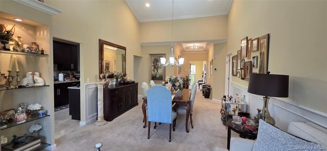 17 Greentree Court, Shirley, NY 11967