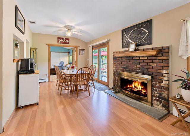 1 Lisa Lane, Port Jefferson Station, NY 11776