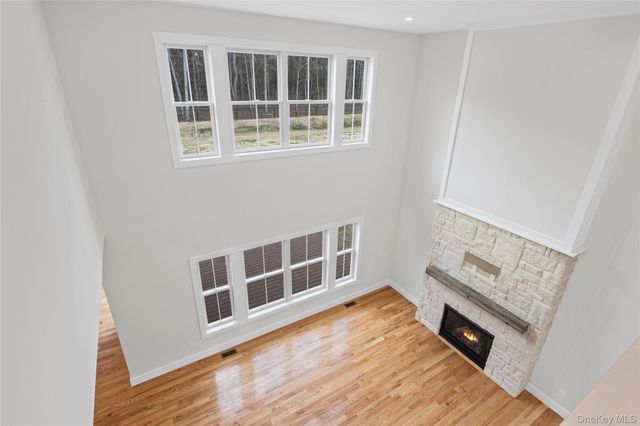 11 Colonels Path, Manorville, NY 11949