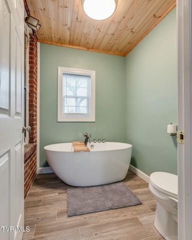 1107 Holston Avenue, Bristol, TN 37620