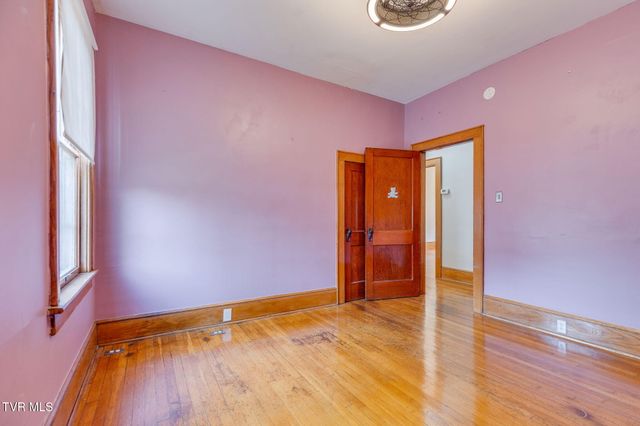 1107 Holston Avenue, Bristol, TN 37620