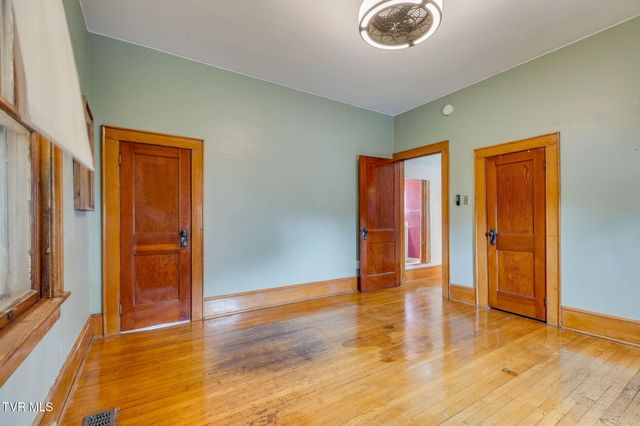 1107 Holston Avenue, Bristol, TN 37620