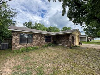 412 7th Street, Barling, AR 72923
