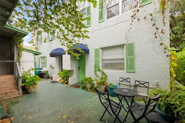 769 NW 10th, Miami, FL 33136