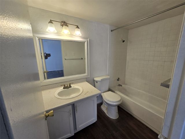 7030 Fair Oaks Avenue 108, Dallas, TX 75231