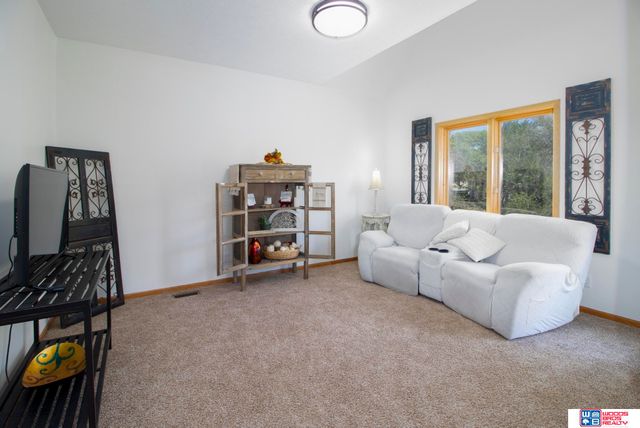 2012 Old Glory Road, Lincoln, NE 68521