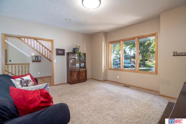 2012 Old Glory Road, Lincoln, NE 68521