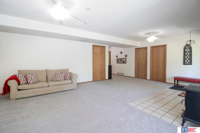 2012 Old Glory Road, Lincoln, NE 68521