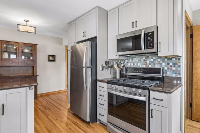 1031 Bowdoin Street, Saint Paul, MN 55116