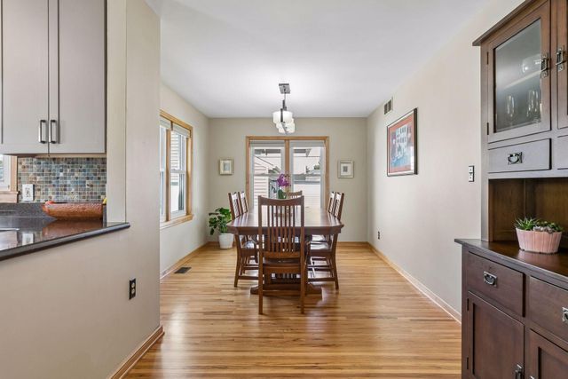 1031 Bowdoin Street, Saint Paul, MN 55116
