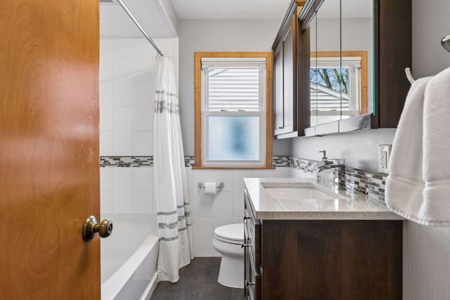 1031 Bowdoin Street, Saint Paul, MN 55116