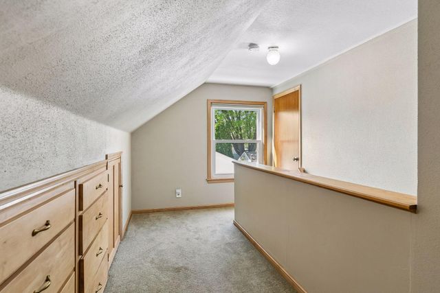 1031 Bowdoin Street, Saint Paul, MN 55116