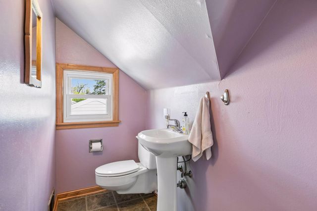 1031 Bowdoin Street, Saint Paul, MN 55116