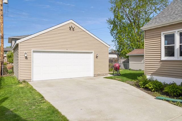 1031 Bowdoin Street, Saint Paul, MN 55116