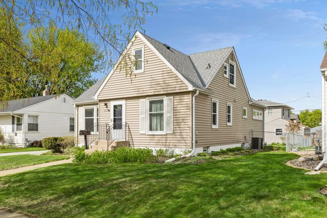 1031 Bowdoin Street, Saint Paul, MN 55116