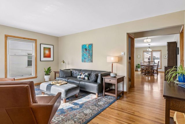 1031 Bowdoin Street, Saint Paul, MN 55116