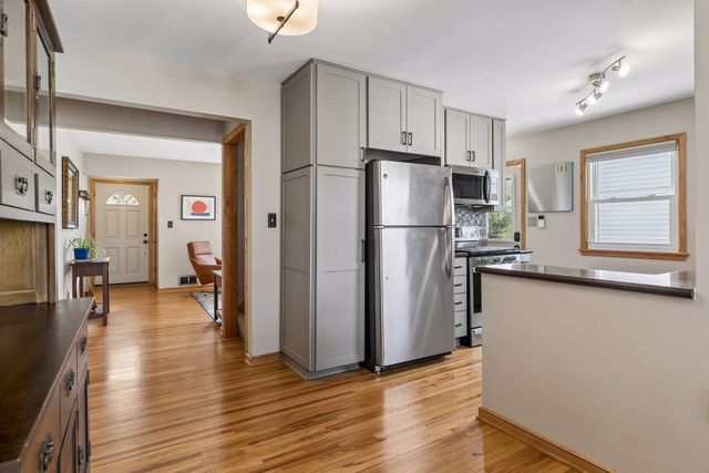 1031 Bowdoin Street, Saint Paul, MN 55116