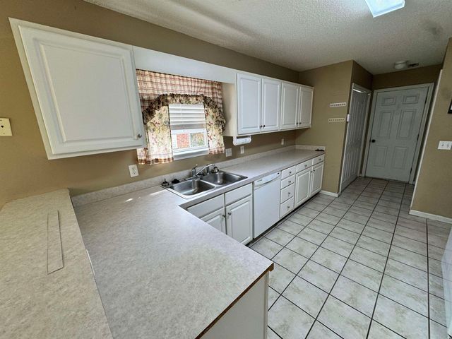 570 Ridge Dr., Myrtle Beach, SC 29588