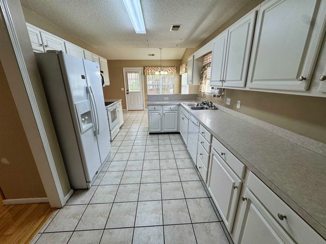 570 Ridge Dr., Myrtle Beach, SC 29588