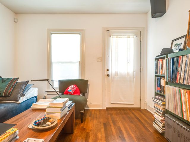 746 Springdale RD, Austin, TX 78702