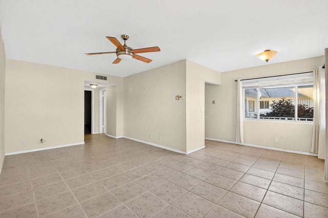 2880 Lake Osborne Drive 210, Lake Worth Beach, FL 33461