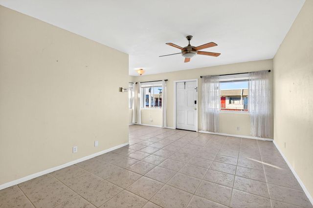 2880 Lake Osborne Drive 210, Lake Worth Beach, FL 33461