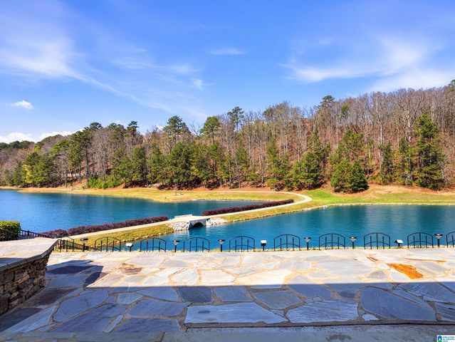 553 GRIFFIN LAKE TRACE, Birmingham, AL 35242