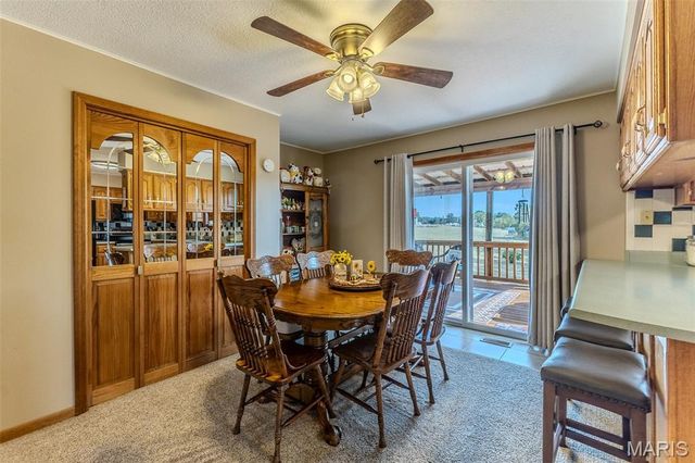 18397 Highway Hh, Lebanon, MO 65536