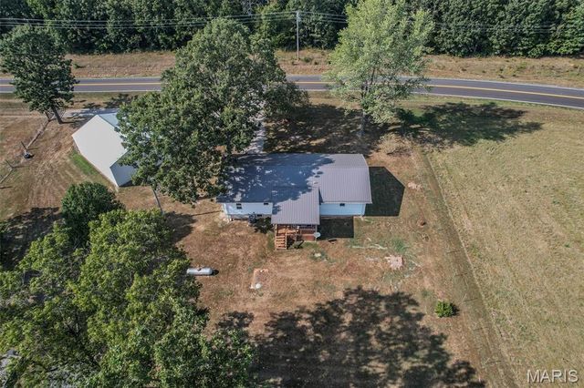 18397 Highway Hh, Lebanon, MO 65536