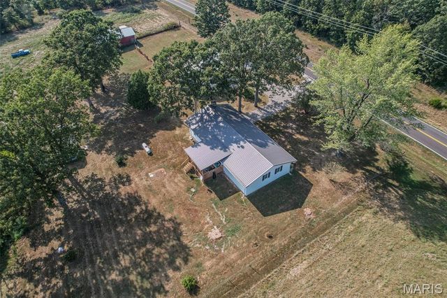 18397 Highway Hh, Lebanon, MO 65536