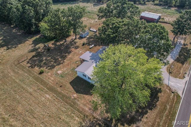 18397 Highway Hh, Lebanon, MO 65536